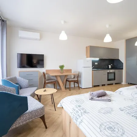 Wow Studios For Rent - Bul Montevideo 25A - B-2